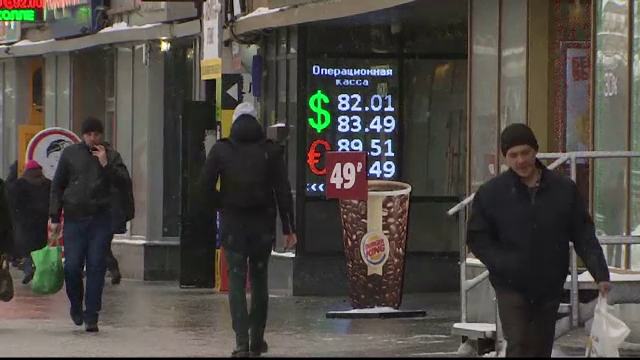 Predictii sumbre pentru Rusia in 2016. "Putin ne-a promis ca o sa ne mareasca pensiile, insa banii sunt in continuare putini"