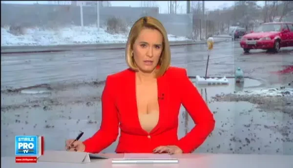 Unde nu merge cu vorba buna, merge cu insistenta. Solutia gasita de un grup de soferi pentru ca autoritatile sa astupe gropi