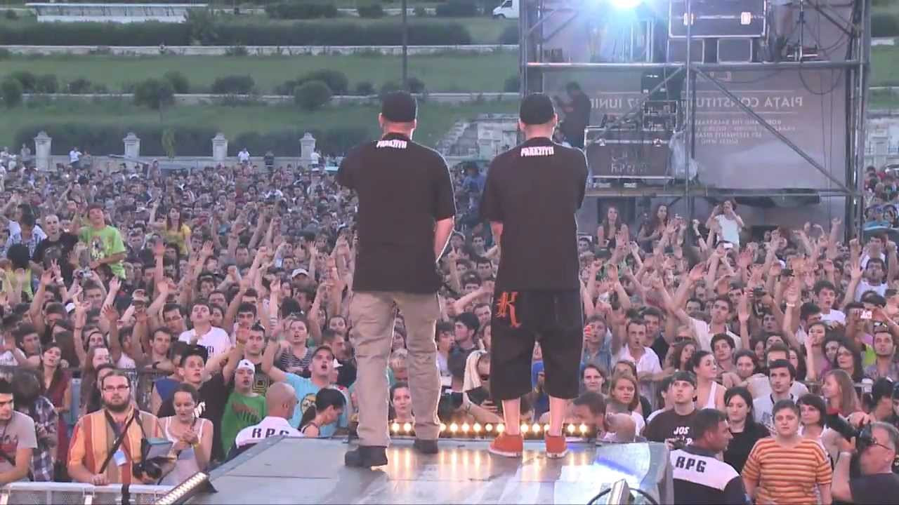 Fondator al trupei Parazitii, retinut pentru trafic de influenta. Alexandru Francu ar fi fost prins in timp ce primea mita