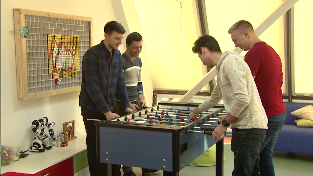 Cei mai generosi angajatori din Romania. Zile de concediu in plus, vacante gratis, laptopuri si smartphone-uri cadou