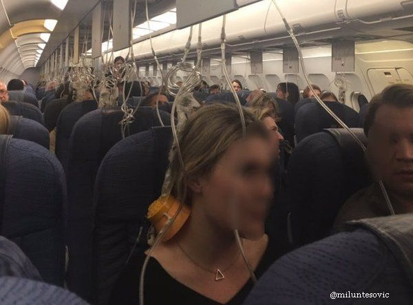 "Au fost cele mai infricosatoare 10 minute din viata mea". Panica la bordul unui avion care a coborat 7.000 m in 10 minute