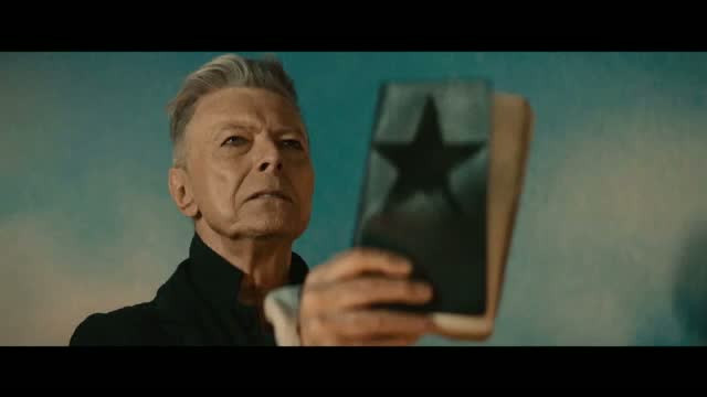 Dezvaluiri despre testamentul cantaretului David Bowie. Unde ii va fi imprastiata cenusa si ce avere ii lasa sotiei sale