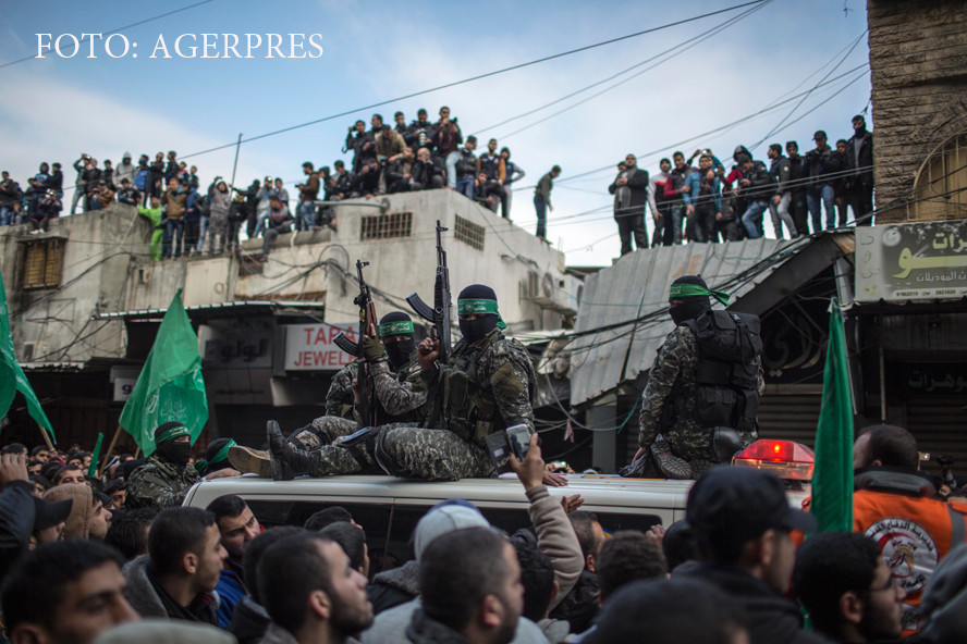 Funeraliile unor luptatori Hamas erau sa se transforme intr-o tragedie. Ce s-a intamplat cu cei care ii plangeau pe teroristi