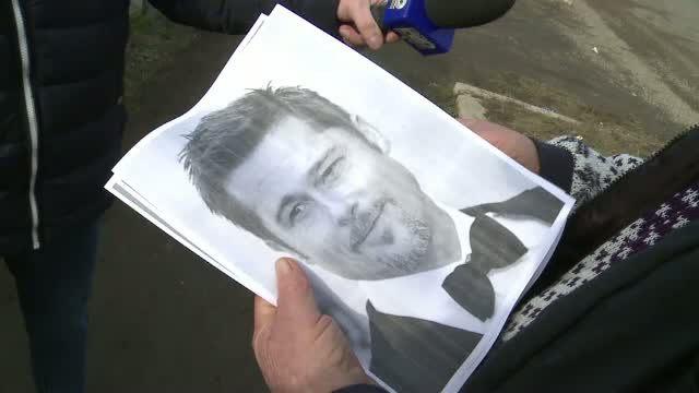 Experiment ProTV: ce s-ar intampla daca pe buletinele de vot ar fi poze cu candidatii. Reactia alegatorilor la Brad Pitt