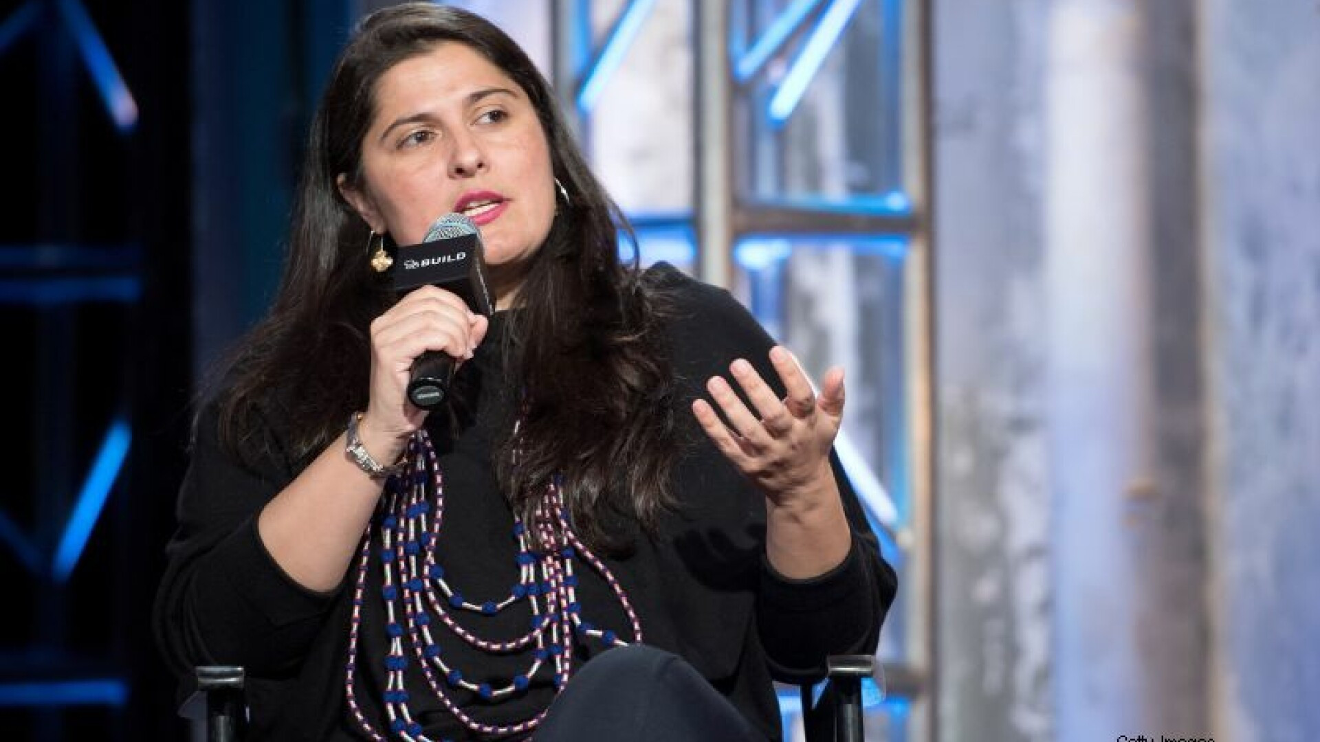 Un pakistanez si-a impuscat fiica si a aruncat-o in canal pentru a-i spala “onoarea”. Ce s-a intamplat apoi cu fata e uimitor