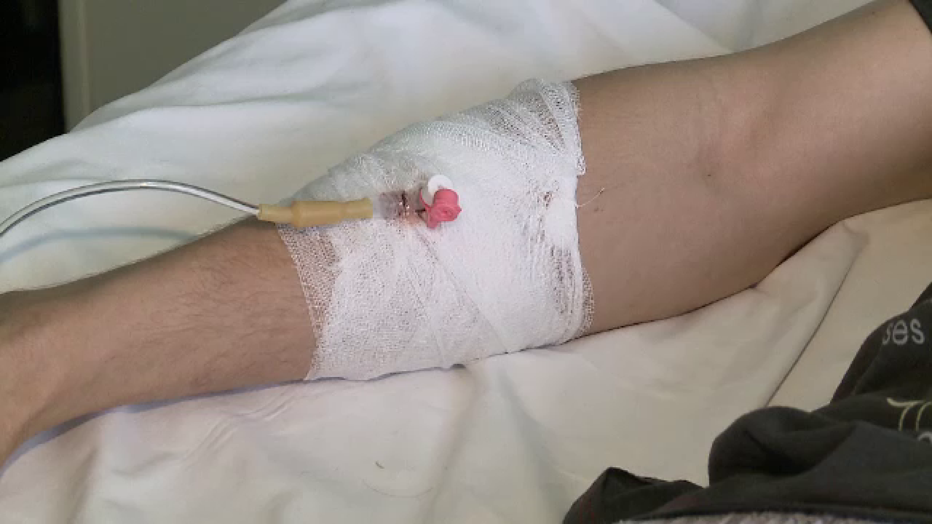 Tata batut sub ochii fetitei sale de numai trei ani. La ce a dus un banal schimb de replici