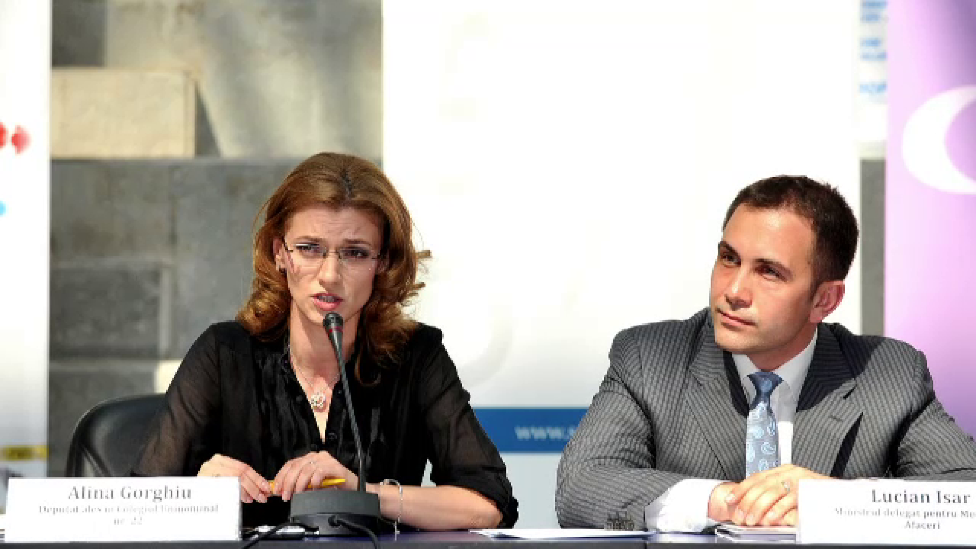 Alina Gorghiu s-a casatorit in secret. Cine este Lucian Isar, sotul sefei PNL