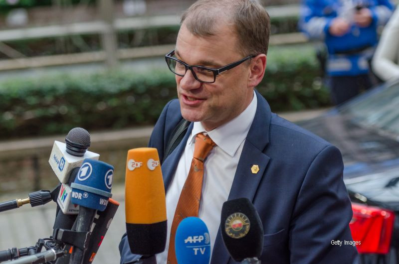 Premierul care a declarat ca isi va pune casa la dispozitia migrantilor s-a razgandit. Cum si-a scuzat gestul