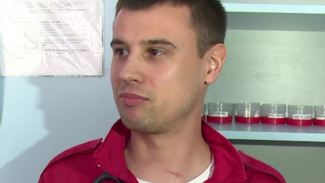 Un medic din Pitesti a fost agresat de un pacient care a cedat nervos: "M-am trezit cu el in spate, ma strangea de gat"