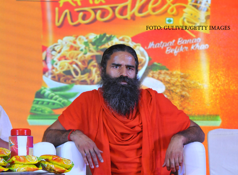 Compania cu un sfert de milion de angajati unde directorul nu ia salariu, se infometeaza, dar detine o insula in Scotia