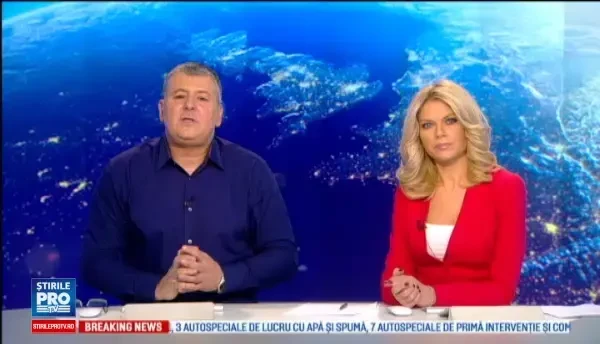 Momentul emotionant in care un raton incearca sa-si trezeasca amicul lovit de masina. Scenele i-au induiosat pe trecatori