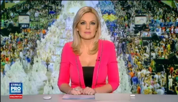 Carnavalul de la Rio, o bucurie chiar si pentru catei. Momentul dintre un patruped si un pustiu face senzatie pe internet