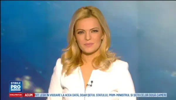 Operatiune de salvare filmata in Israel. Pompierii au coborat la sol un copil ramas suspendat pe un pod, dupa un accident