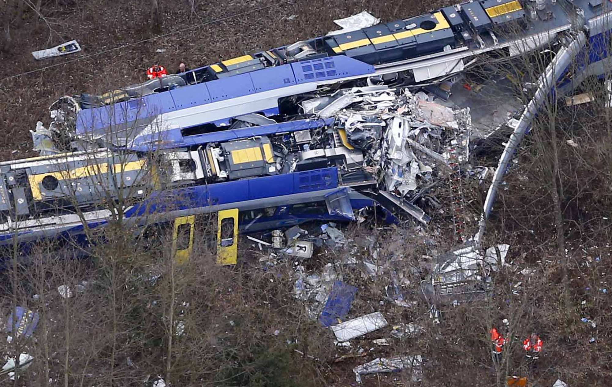 Bilantul dupa accidentul feroviar din Germania: 10 morti si 81 de raniti. Imaginile surprinse de un calator dupa coliziune