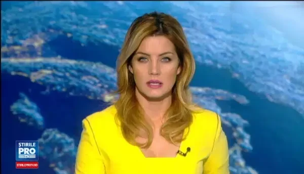 Echipaj SMURD, implicat intr-un accident in Capitala. Femeile din cealalta masina au fost ranite