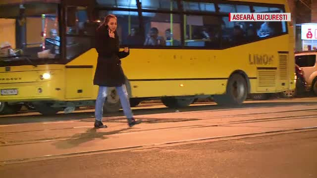 Topirea zapezii lasa in urma o capitala plina de capcane. Cei mai afectati sunt pietonii