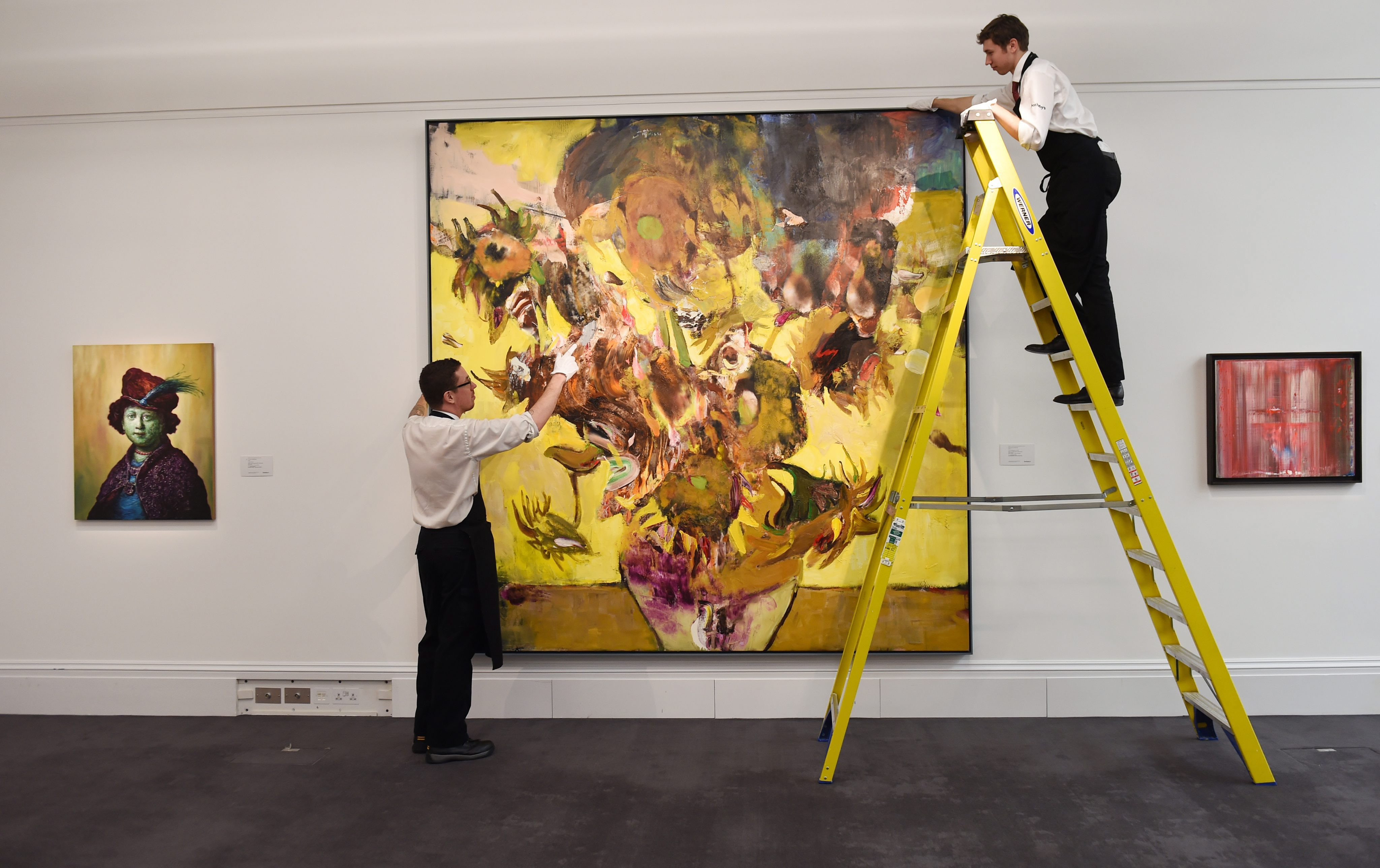 Adrian Ghenie, romanul care a doborat un nou record. Semnificatia tabloului vandut cu 4 milioane de euro