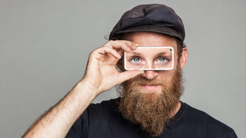 iLikeIT. Aplicatiile care ii ajuta pe nevazatori sa se orienteze prin Bucuresti sau sa cheme un taxi