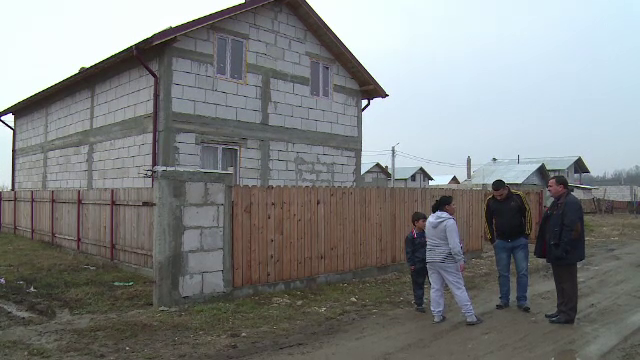 Romii care au mers la cersit in Suedia, iar cu banii stransi si-au facut vile in Romania. Cat le dadeau nordicii zilnic