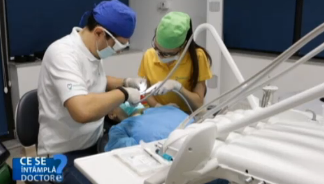 Cea mai eficienta metoda de decontaminare atunci cand va sangereaza gingiile. Ce ne sfatuiesc specialistii