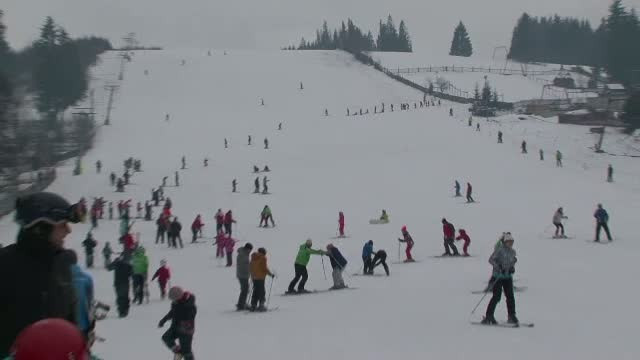 Vacanta elevilor i-a bucurat si pe proprietarii pensiunilor. Cat au platit parintii pentru taberele de 5 zile