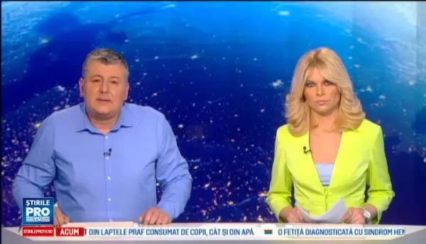 Cum au aparut doua surori pe snowboard, pe o partie din Alpii Francezi. Turistii s-au oprit sa le faca poze