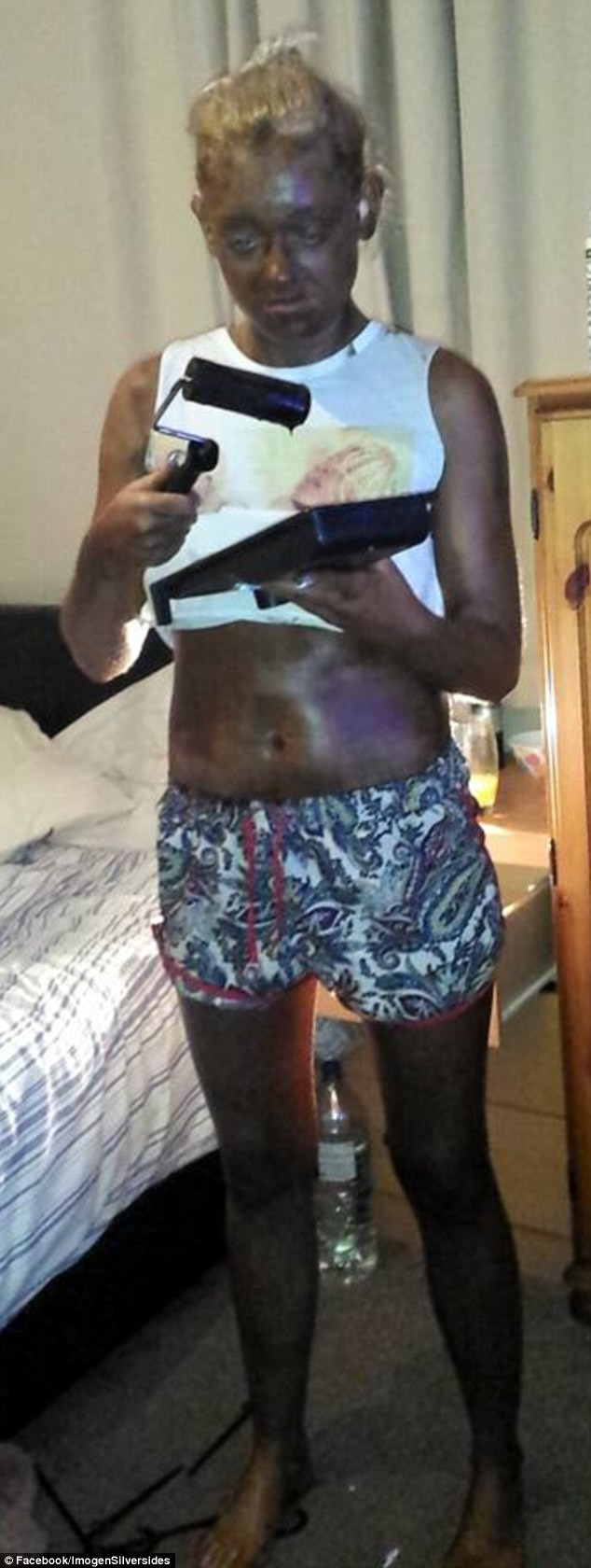 Facebook, curiozitati, bronz artificial