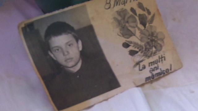 A iesit din inchisoare si a aflat ca tatal lui s-a sinucis acum 3 ani. Gestul facut de tanar dupa ce a primit vestea