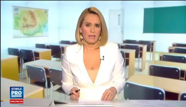 Mult accent pe stiinte si pastrarea a 5 ore de Romana la clasa a V-a, planul-cadru dorit de majoritatea profesorilor