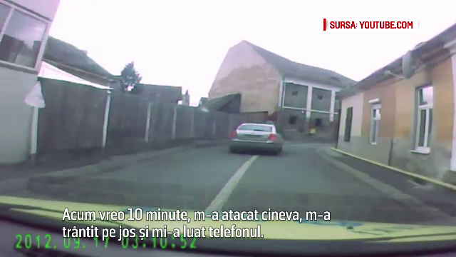 O femeie a fost jefuita in plina zi, la Sibiu. Ce risca acum un tanar care a asistat nepasator la intreaga scena