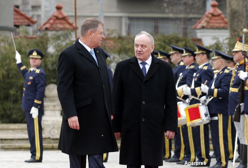 Klaus Iohannis l-a primit la Cotroceni pe Nicolae Timofti. Romania va acorda R. Moldova un ajutor umanitar