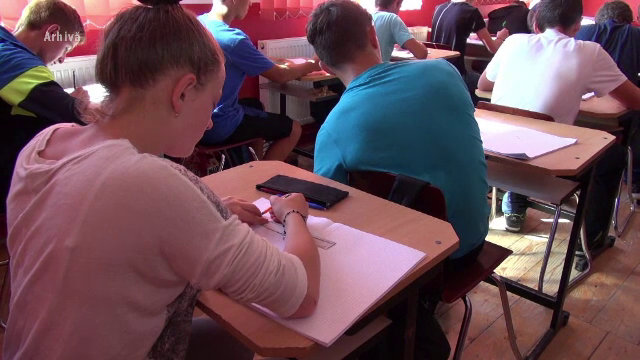Dezbatere cu scandal intre parinti si Ministerul Educatiei, pe marginea noii programe scolare. Ce modificari ar putea aparea