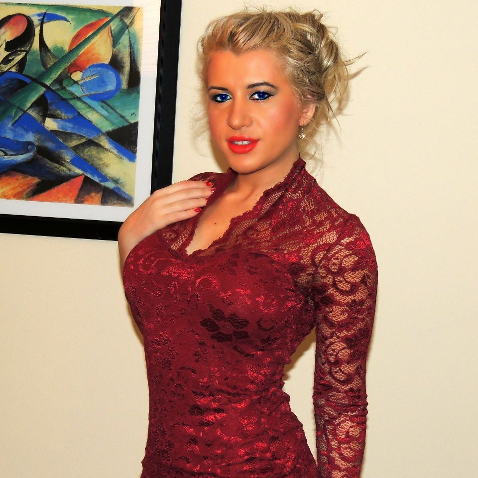 Fiica unui primar din Timis, acuzata ca a baut si a provocat un accident cu masina primariei. Pedeapsa pe care a primit-o