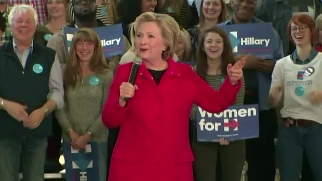 Hillary Clinton a "latrat" in timpul unui discurs. Ce a vrut de fapt sa transmita aspiranta la candidatura democrata