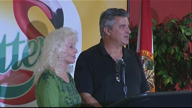 Socul trait timp de o luna de doi batrani din SUA. Viata lor a luat o intorsatura radicala dupa ce au jucat un bilet la loto