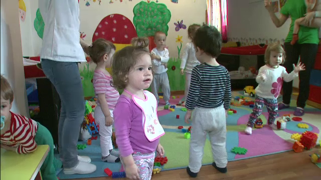 Romania are nevoie de 500 de crese noi. Diferenta dintre una de stat si una privata ii costa pe parinti si 1000 lei/luna