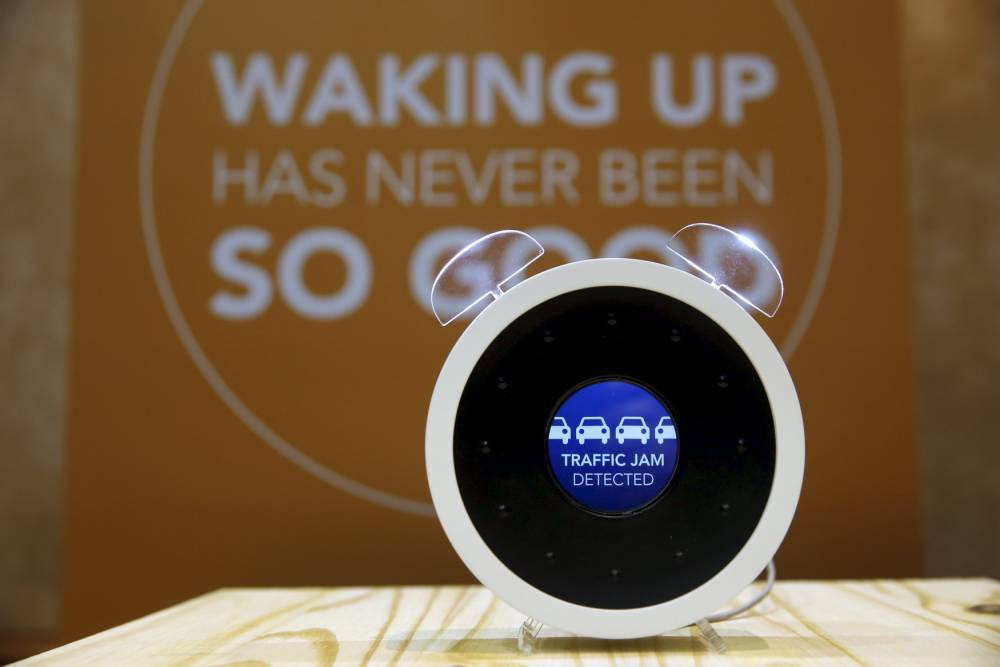 iLikeIT. Bancomatul viitorului, unde nu ai nevoie de card, si ceasul cu care negociezi ora de trezire