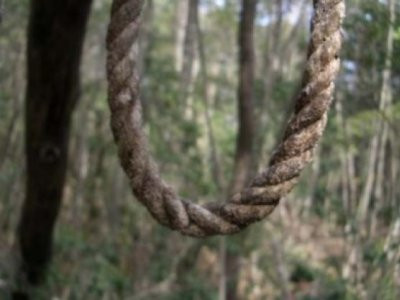 Presa locala: Un om de afaceri din Iasi a incercat sa se sinucida. Barbatul a scapat miraculos cu viata