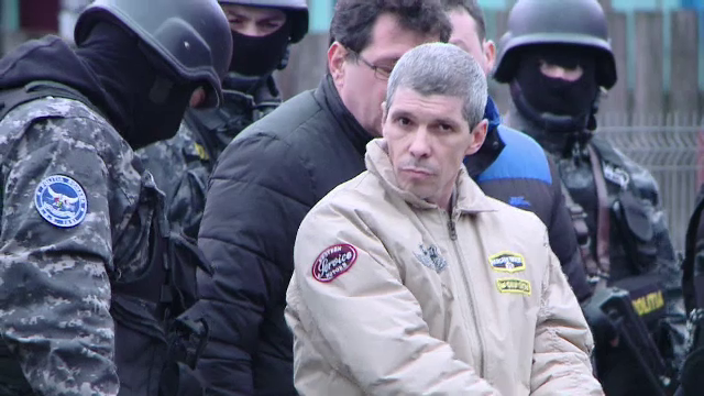 Barbatul acuzat ca a ucis cu bestialitate un copil de 10 ani s-a intors la locul crimei. Marturisirea facuta anchetatorilor