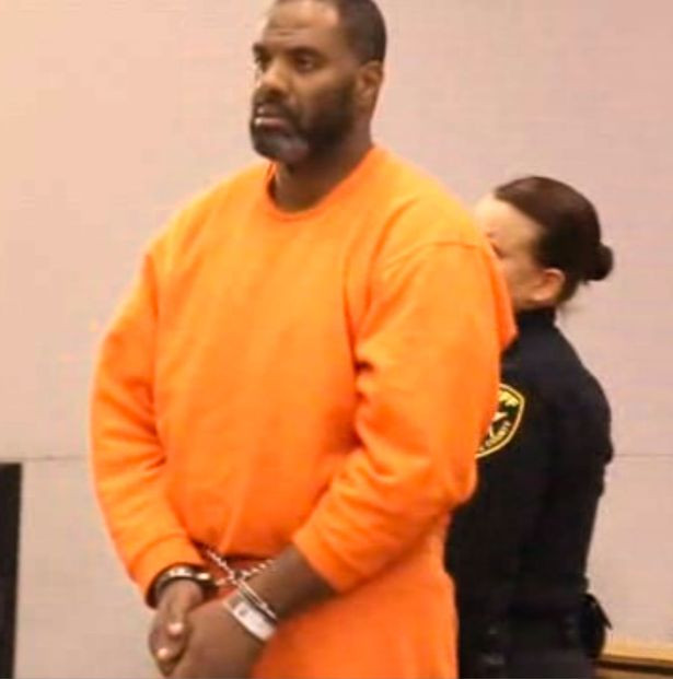 Eliberat dupa ce a facut 30 de ani de inchisoare si-a ucis mama dupa doua zile. Ce le-a marturisit politistilor