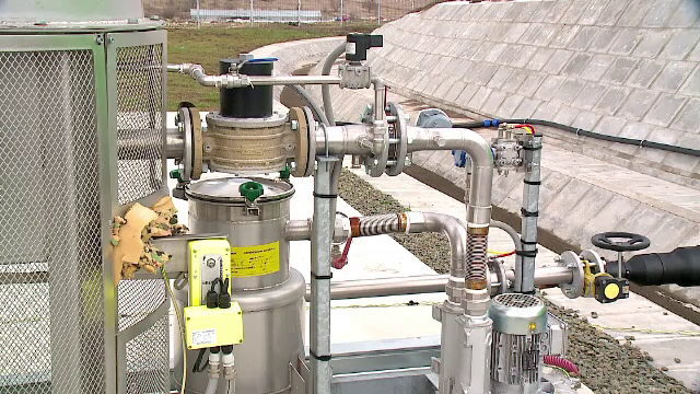 Gaz metan din gropi de gunoi. Cum s-au gandit cativa romani sa transforme un munte de gunoi intr-o afacere profitabila