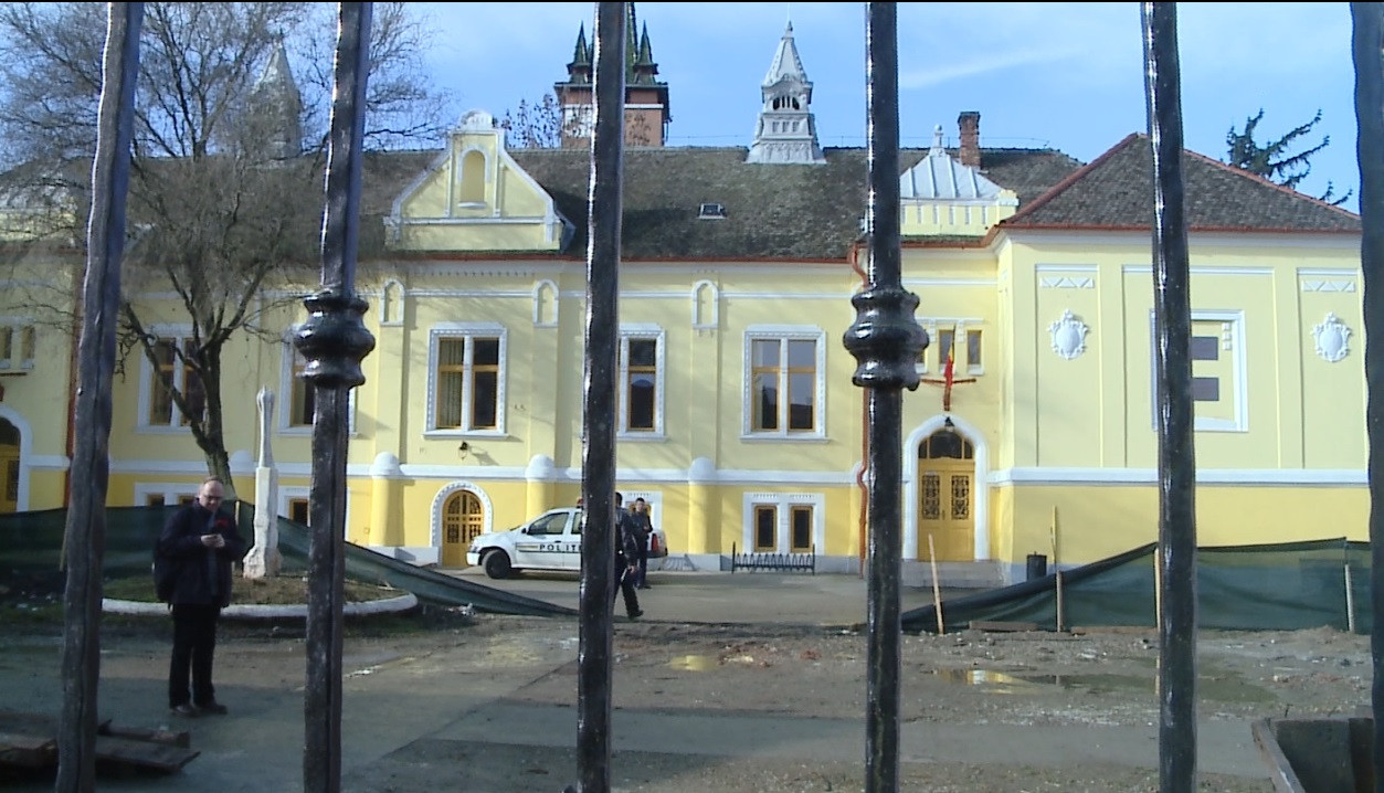 Un barbat de 56 de ani din Cluj a ajuns la spital cu rani grave in urma unui accident de munca