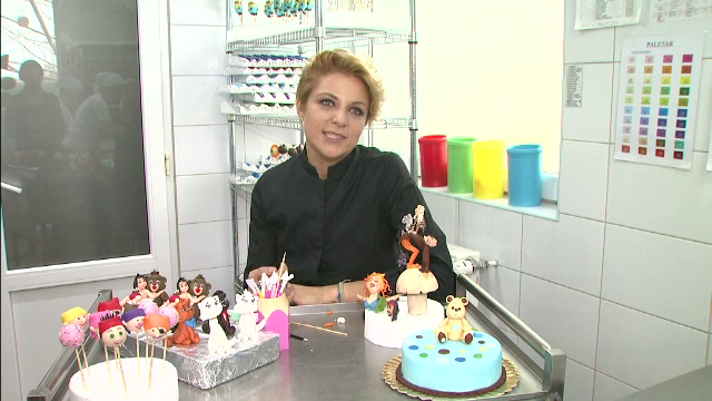 Jurata de la Bake Off Romania, Simona Pope, dezvaluie secretul dulciurilor gustoase. Show-ul incepe pe 29 februarie la ProTV