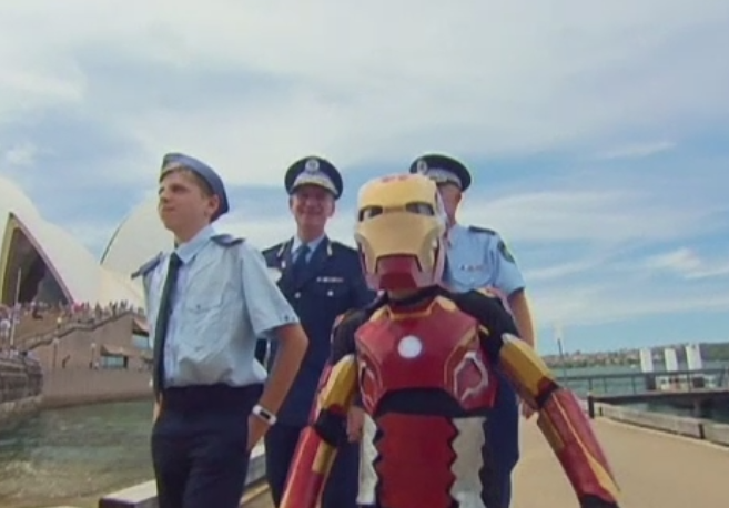 Iron Man a intervenit in Sydney. Un baiat diagnosticat cu o boala rara si-a indeplinit visul de a fi erou