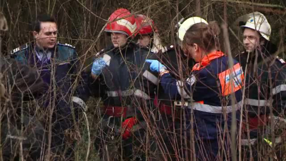 Tanar gasit spanzurat, intr-o padure de langa Timisoara. Politistii nu sunt siguri ca e vorba de o sinucidere