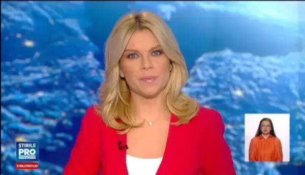 "Gheizer" in mijlocul unui bulevard din Galati, dupa ce conducta de apa s-a fisurat. Soferii, pusi in dificultate de avarie