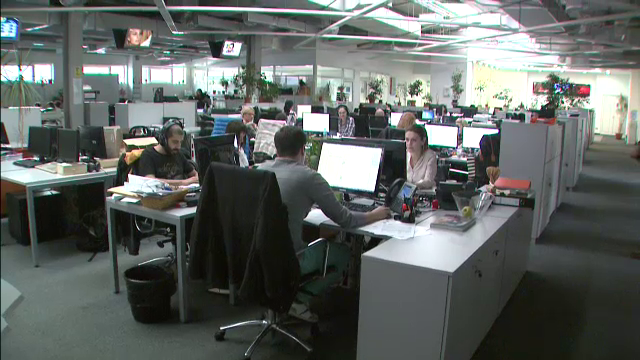 Colegul cu care lucrezi in fiecare zi ar putea fi un detectiv particular. Firmele care apeleaza la un astfel de serviciu