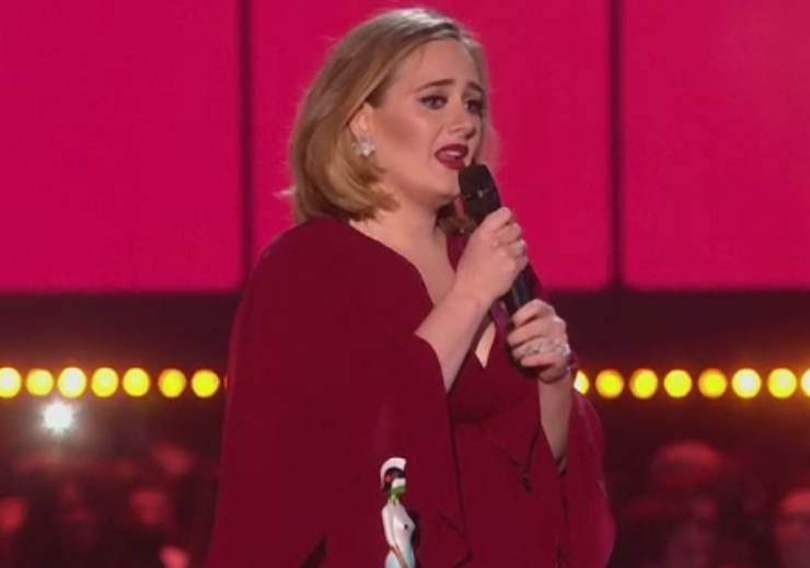 Cele mai tari momente de la gala Brit Awards. Rihanna si Drake au incins atmosfera cu un dans provocator. VIDEO