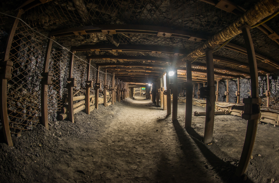 Bilantul accidentului de mina produs joi in Rusia a urcat la 36 de morti. Operatiunile de salvare au fost oprite