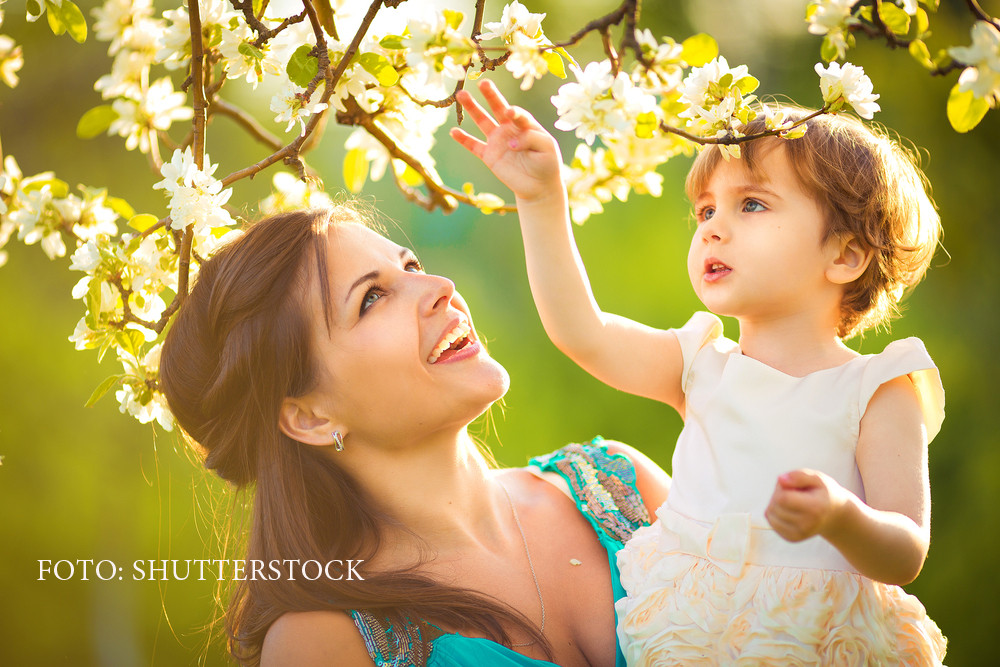 De ce contactul vizual cu copiii e obligatoriu pana la 2 ani. "Caramizile" pe care cei mici construiesc toate relatiile